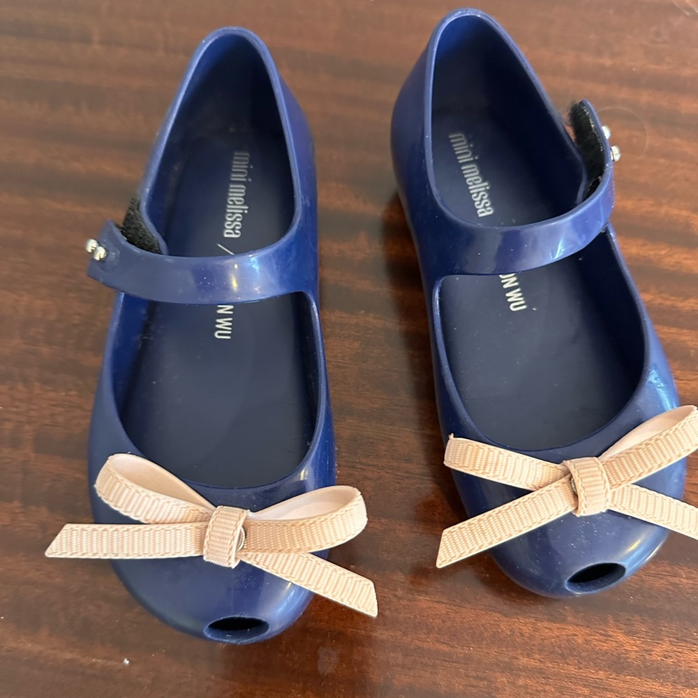 Mini Melissa Jason Wu blue toddler size 10 shoes w pink bow